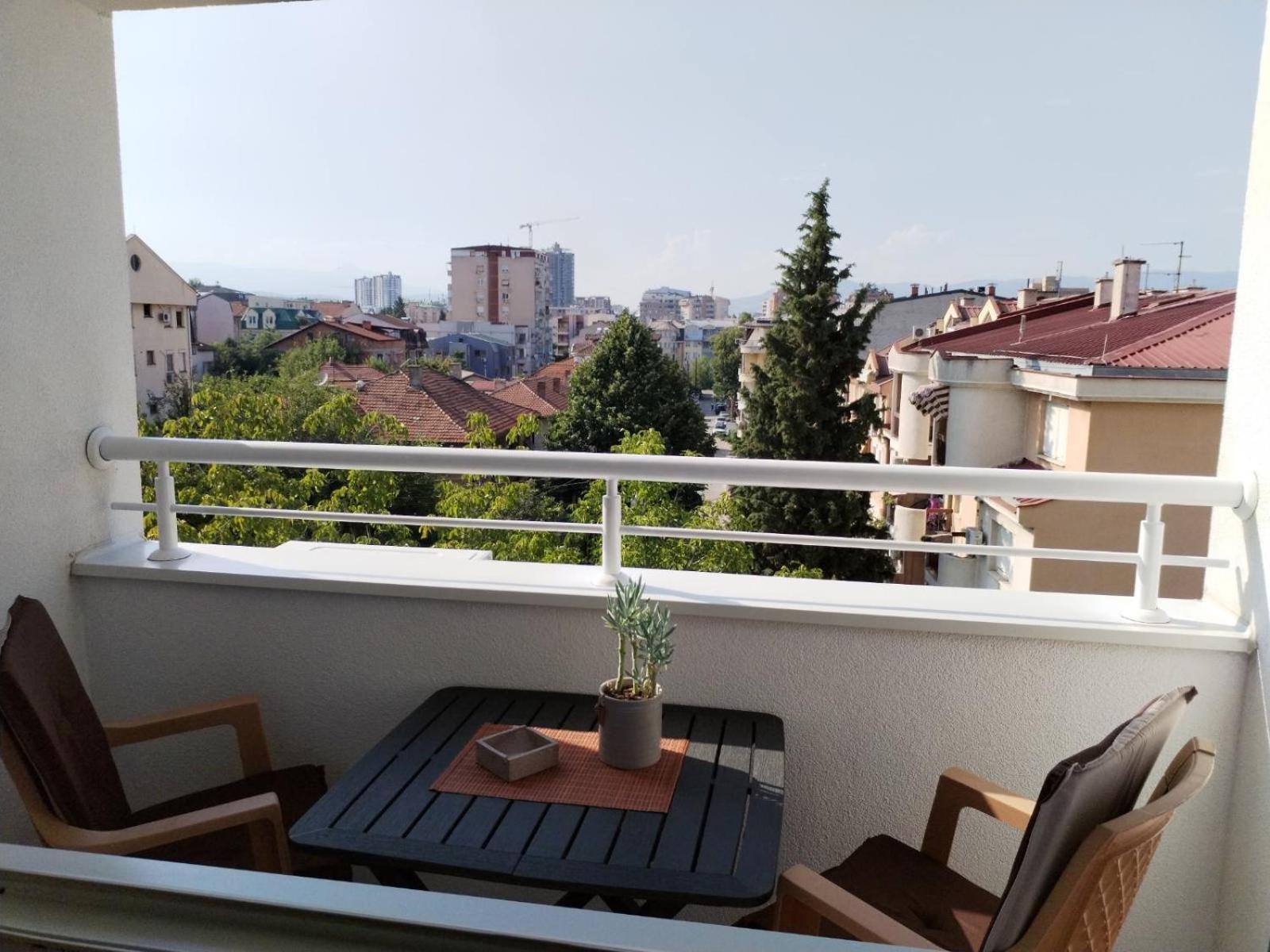 Maya Apartment Skopje Eksteriør billede